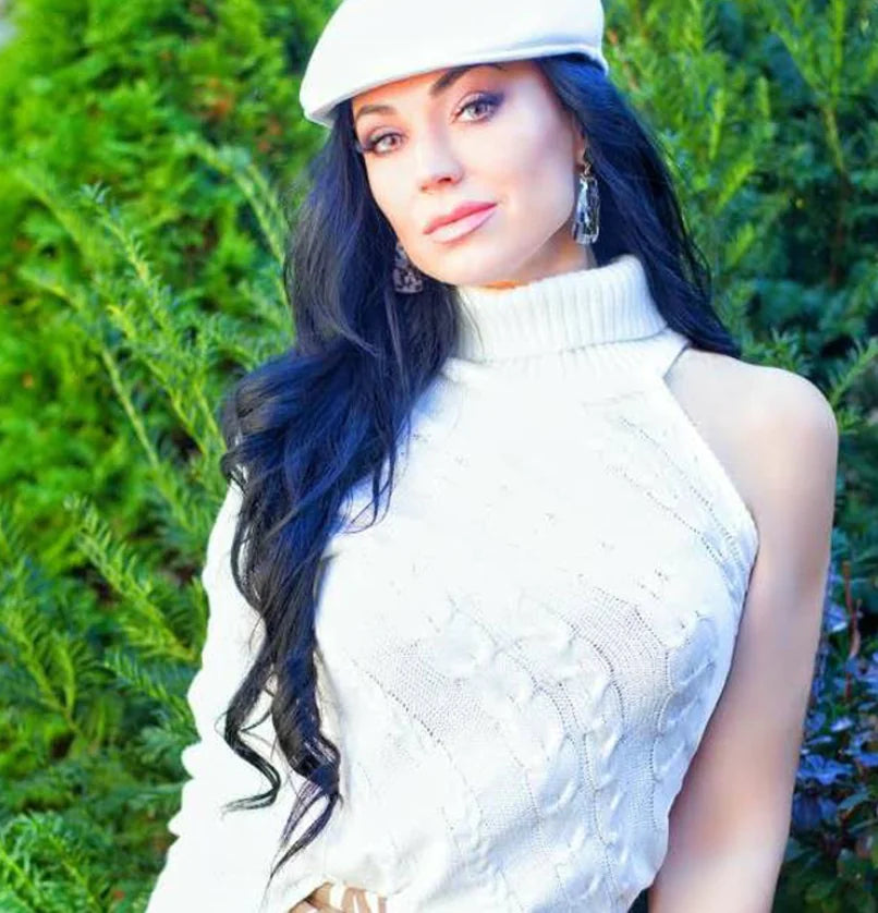 One-Shoulder Cable Knit Turtleneck Sweater