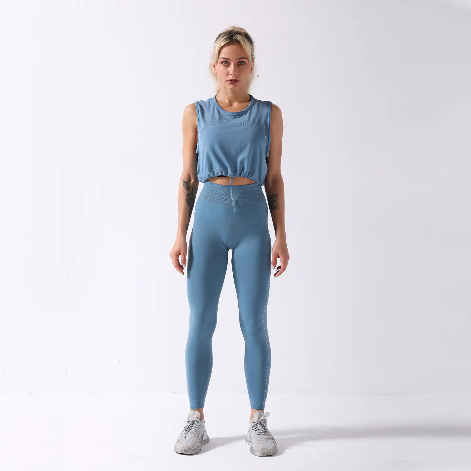 Seamless Yoga Set with Sleeveless Top and Leggings